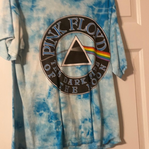 graphic tee - Picture 1 of 1